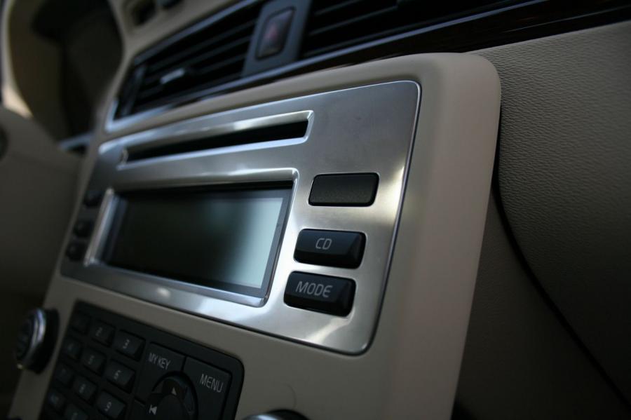  Volvo S80 AWD V8 2007 года  (фото 16 из 45)